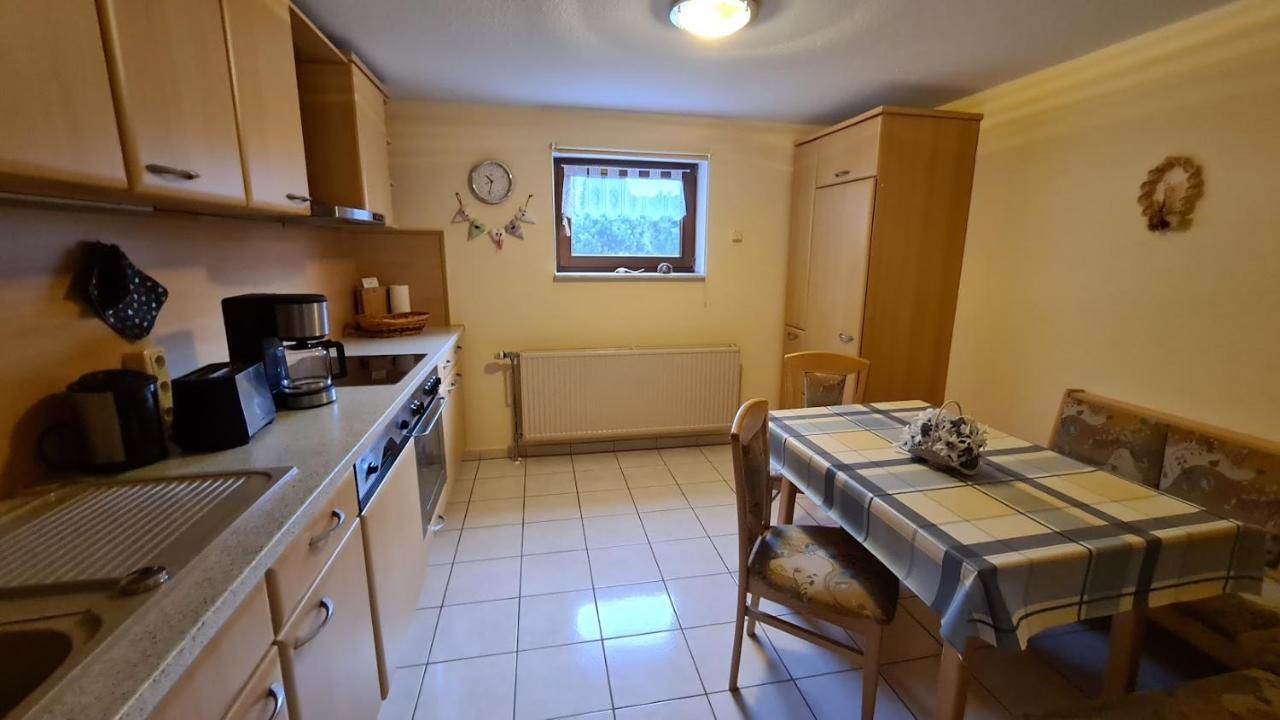 Ferienwohnung Fleischer Langenwetzendorf エクステリア 写真